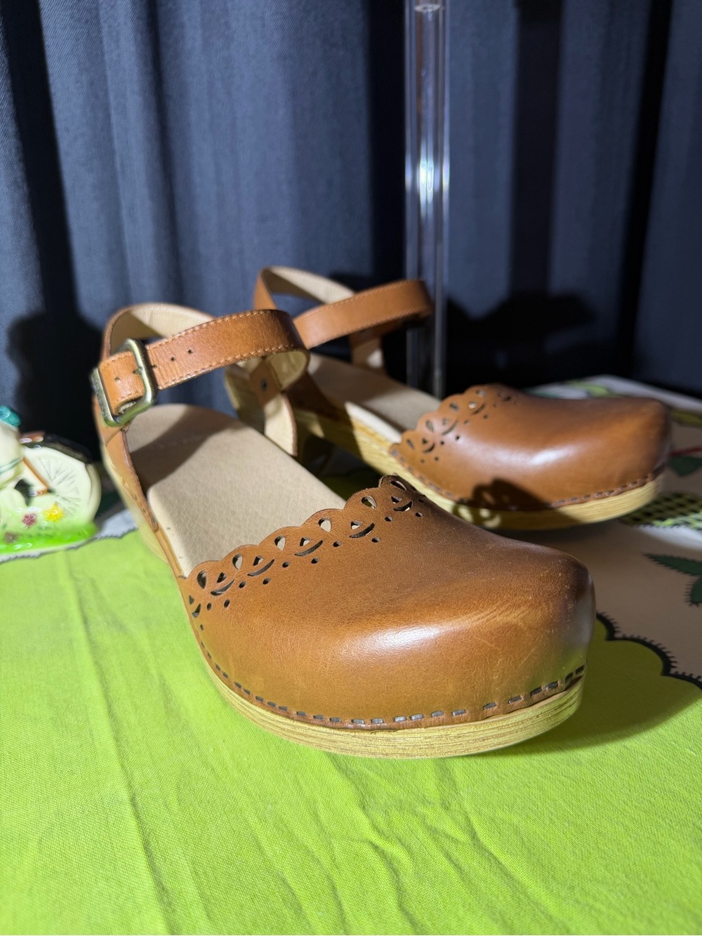 Dansko Sanita Women's Daphne Leather Closed-Toe Clog Sandals with Ankle Strap